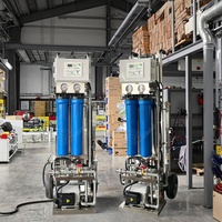 Machine à osmose inverse mobile d'extérieur 500L/H avec pompe et panneaux solaires PLC, traitement de l'eau par osmose inverse pour fenêtre
