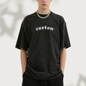 เสื้อยืดพิมพ์ลายกราฟิกโลโก้แบบกำหนดเอง เสื้อยืดฮิปฮอปผู้ชาย พิมพ์ซิลค์สกรีน วินเทจ ลุคย้อนยุค ล้างสีแบบแอซิดวอช เสื้อยืดโอเวอร์ไซส์ - Product Image 1