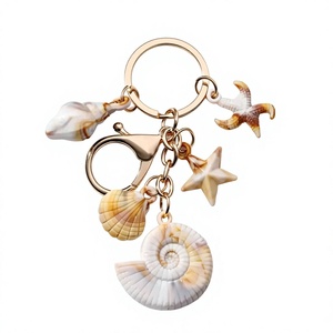 Llavero de Concha Natural, Regalo Tropical de Playa, Recuerdo de Concha Hecho a Mano, Accesorio Costero, Proveedor Mayorista - Product Image 1