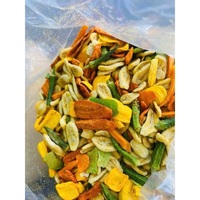 Chips de fruits et légumes croustillants et exotiques, mélange de fruits et légumes, frites sous vide, collation saine, OEM/ODM, vente en gros, export en vrac, fournisseur Vietnamien