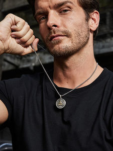 Kalung liontin mata baja tahan karat untuk pria, kalung simbol iluminati, perhiasan jimat perlindungan Masonik, rantai Gotik untuk pria - Product Image 2