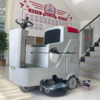 Autolaveuse autoportée 24V à batterie 600W avec double brosse pour le nettoyage des sols en carrelage des centres commerciaux et ateliers