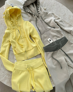 <span class=keywords><strong>Tuta</strong></span> con Zip e Patch Ricamata Personalizzata, Set Loungewear da <span class=keywords><strong>Donna</strong></span> con <span class=keywords><strong>Pantaloni</strong></span> a Zampa e Felpa con Cappuccio a Punto Shell - Product Image 2