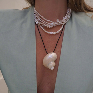 ルオヤンオーシャンジュエリーブラックレザーロープ天然淡水シェルネックレス - Product Image 3