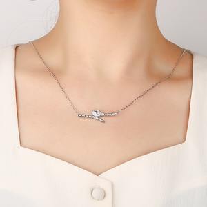 قلادة فضية عيار 925 على شكل ثعبان للنساء، مرصعة بالموسانيت، مجوهرات خالية من مسببات الحساسية - Product Image 3