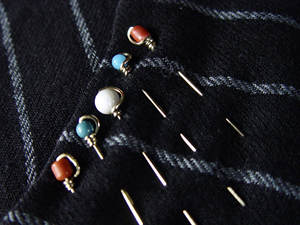 Gebende NADELN Stecknadel Aus bronce Stecknadeln Aus Messing Nadel Messing Waldglas rojo de - Product Image 4