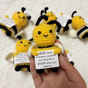 Nuevo Adorno de Abeja Positiva Tejido a Mano en Acrílico y Lana, Lindo y Amarillo, Regalo Inspirador para las Fiestas - Product Image 3