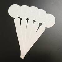 Bandelettes de test de parfum en papier absorbant blanc avec logo gaufré feuille d'or pour testeur de parfum