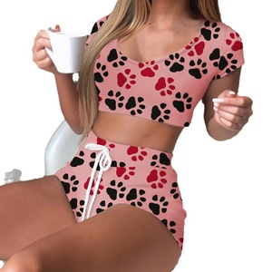 Ensemble de Nuit Sexy Deux Pièces : Haut Court Imprimé à Manches Courtes et Short Taille Haute – Lingerie et Vêtements d'Intérieur - Product Image 5