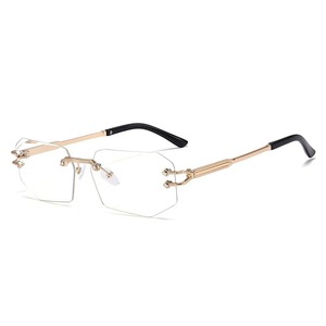Gafas de Sol de Lujo Personalizadas de Marca de Moda, Montura de Metal sin Aro, Montura Rectangular con Corte de Diamante - Product Image 5