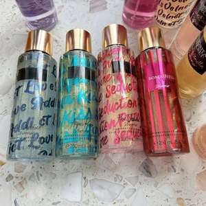 Perfume Corporal en Spray Victorla Secret para Mujer, Elegante, 250 ml, Bruma de Larga Duración, Diseñado para Mujeres con Estilo - Product Image 1