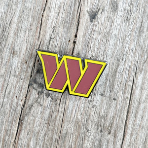 Pins de revers <span class=keywords><strong>NFL</strong></span> – Métal moulé sous pression avec thème Amour et design lettres, forme personnalisée pour anniversaire - Product Image 4
