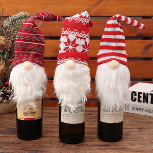 Nuevas decoraciones navideñas sin rostro Rudolph cubierta de botella de vino de punto Decoración de mesa de anciano para vacaciones - Product Image 1