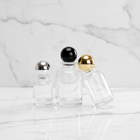 Vente en gros de 100 flacons de parfum en verre de 30 ml, 50 ml et 100 ml. Flacons vides rechargeables uniques avec compte-gouttes, scellés et recyclables