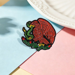 Broche de Esmalte com Totem Asteca de Águia, Cobra e Cacto Mexicano, Pin para Mochila e Roupa, Joia de Moda, Presente para Amigos - Product Image 3