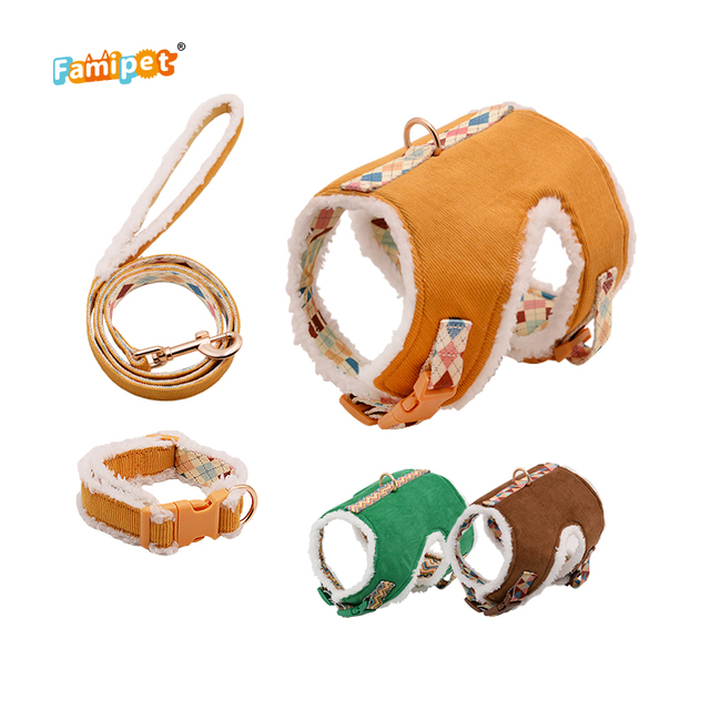 Famipet Custom Wholesale New Dog Accessories Designer Adjustable Reversible Pet Dog Harness and Leash Collar Set