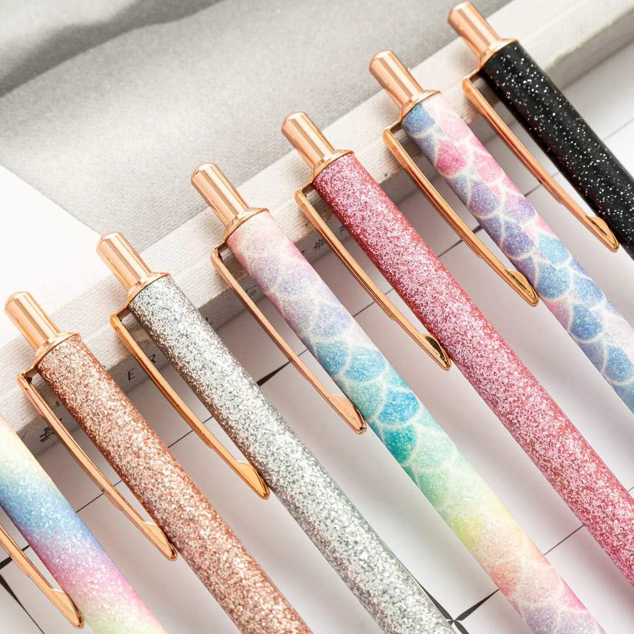 Glänzender kunden spezifischer Metallstift schöner manueller Kugelschreiber voller Druck entwurf für Mädchen geschenkset