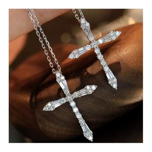 Collar con Cruz de Diamantes Naturales de 0.45ct Xinfly, Oro Real de 18k, Joyería Fina al por Mayor para Uso Diario y Regalos de Navidad, Au750 - Product Image 1