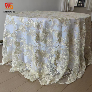 Mantel redondo de encaje dorado con bordado floral, tamaño personalizable, para decoración de bodas y hoteles. - Product Image 2