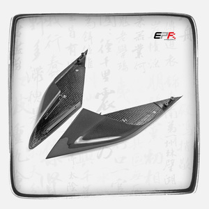 Cubierta de Ventilación Trasera de Fibra de Carbono Seca de Repuesto OEM de Alta Calidad, Juego de 2 Piezas para Modificación Exterior de Ferrari F8 - Product Image 1