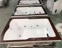 GUCI Baignoire moderne d'hydromassage Spa Bain à remous réversible pour deux personnes Personnalisable Blanc Intérieur Extérieur Garantie 3 ans