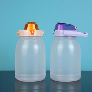 Botella de bebidas DunDun de 2000 ml con asa, tapa abatible, jarra redonda de PP para envasado de vino y bebidas - Product Image 3