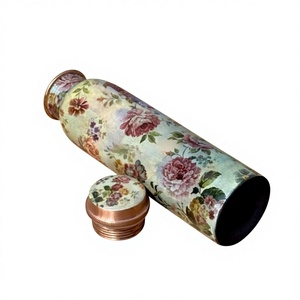 ขวดทองแดงสำหรับการใช้ชีวิตอย่างมีสติ ดีไซน์ปากกว้าง ทรงเพรียวบาง เป็นมิตรกับสิ่งแวดล้อม และนำกลับมาใช้ใหม่ได้ ออกแบบสำหรับทุกเพศ โดย Tradebyd - Product Image 1