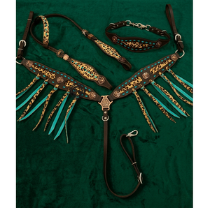 Ensemble de bride et de collier de poitrine en cuir western artisanal, orné de belles décorations perlées, conçu pour une durabilité accrue - Product Image 6