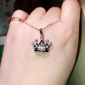 Collier pendentif couronne pour femmes, bijoux à pierres scintillantes, à la mode, à porter au quotidien, cadeau - Product Image 3