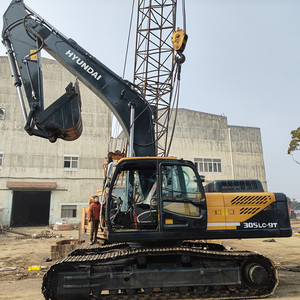 Excavadora hidráulica de orugas Hyundai de 30 toneladas, usada, modelos 305-9T, 305LC-9S, 220LC, 225LC, 150LC, en oferta. - Product Image 4