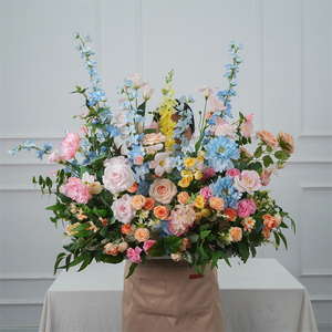 Centro de mesa de rosas artificiales de seda de estilo europeo de lujo para pasillos, eventos de boda, decoraciones de piso para exteriores - Product Image 1