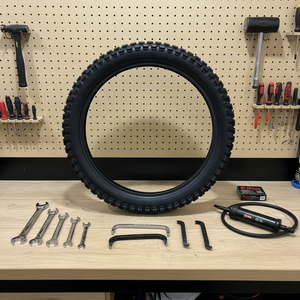 <span class=keywords><strong>Pneu</strong></span> <span class=keywords><strong>moto</strong></span> tubeless neuf OEM de haute qualité 3.00-18 pour 6PR/8PR, 35%-55% caoutchouc naturel, garantie 1 an, direct usine - Product Image 3