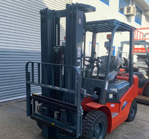 Truk Pengangkat Fleksibel Industri 2.5 Ton yang Tangguh CPQ25 Side Loader Stacker Stabil untuk Manajemen Stok Ritel - Product Image 6