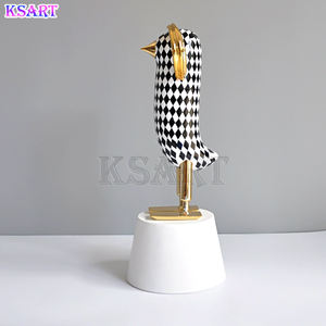 Moderne Eenvoudige Creatieve Hoop Vogel Decoratie Model Huis Verkoop Kantoor Tv Kast Tafel Tafel Decoratie Hars Handwerk - Product Image 3