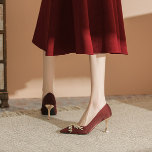 Zapatos de Novia Clásicos de Satén con Decoración de Cristales, Tacones Altos con Punta en Pico, Elegantes Zapatos de Novia 8599A-161 - Product Image 4