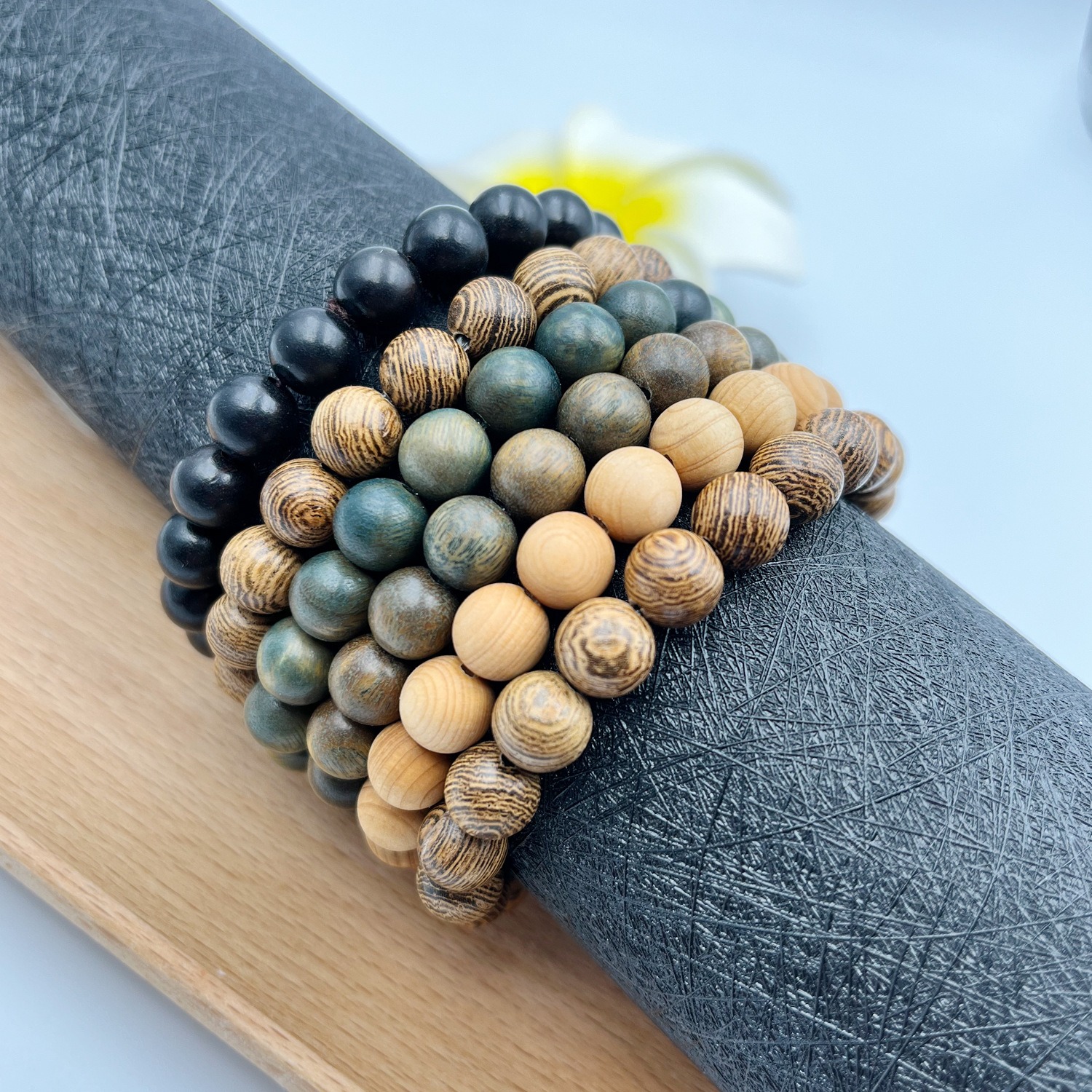 Video su Qual è Bracciale a strati irregolare in perline cinese retro, multi-strato, fatto a mano, stile etnico, pezzo personalizzato per la mano