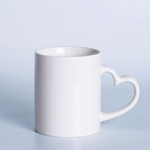 Tazas de Cerámica Blancas con Asa en Forma de Corazón, Tazas con Recubrimiento para Transferencia Térmica, Venta al por Mayor con Personalización/Logotipo para Regalo - Product Image 3