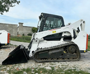 Chargeuse compacte sur chenilles T770 de marque chinoise réputée, nouvelle, avec pompe hydraulique, mini-engin de construction avec une capacité de godet de 1,38 m³ - Product Image 1