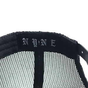 Casquette de camionneur en daim noir avec logo imprimé personnalisé sur le devant, broderie de logo, étiquette personnalisée - Product Image 6