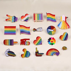 Pins de Esmalte Metálico Personalizados con el Arcoíris del Orgullo LGBTQ, Joyería Unisex Creativa con Forma de Corazón para Ropa, Bolsos y Solapas - Product Image 2