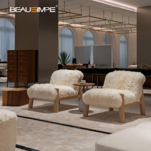 Sillón Individual Adiada, Acogedor, Tapizado en Peluche, Patas de Madera Blanca Encerada, Silla Decorativa de Descanso para Villa - Product Image 1