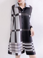 Robe décontractée d'été à manches courtes pour femme, extensible, grande taille, plissée, col à nœud, pompons, perles, boutons