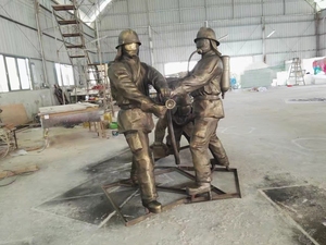 Esculturas de Fibra de Vidrio Personalizadas <span class=keywords><strong>para</strong></span> Grandes Parques al Aire Libre con <span class=keywords><strong>Figuras</strong></span> Humanas y Animales de <span class=keywords><strong>Cemento</strong></span> Color Bronce Antiguo - Product Image 2