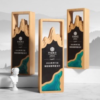 Plaque suspendue en bois de montagne et de rivière cadeau Creative Honor Wooden Trophy plaque d'immatriculation