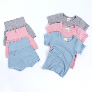 Vêtements pour bébé fille 2022, ensemble de vêtements pour fillettes, ensemble d'été avec débardeur et short en tricot, logo personnalisé, ensemble de shorts pour enfants, filles - Product Image 2