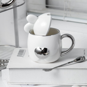 Mug en céramique argenté électroplaqué en forme de lapin 300 ml – Design moderne et écologique – Cadeau personnalisé avec logo pour café et lait - Product Image 4
