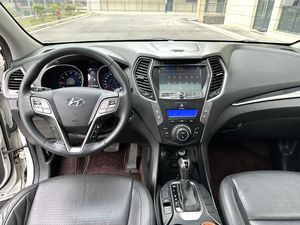 2013 Modelo Beijing <span class=keywords><strong>Santa</strong></span> <span class=keywords><strong>Fe</strong></span> un SUV popular de <span class=keywords><strong>segunda</strong></span> <span class=keywords><strong>mano</strong></span> de estilo coreano - Product Image 5