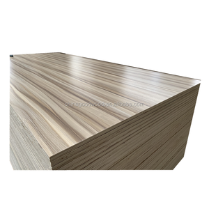 15mm 18mm 4x8 Étanche Laser Cut <span class=keywords><strong>Marine</strong></span> UV Coffrage E0 Grade Peuplier Noyau Laminé Mélamine Face <span class=keywords><strong>Contreplaqué</strong></span> pour la Construction - Product Image 2