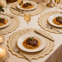 Sets de table en tissu personnalisés haut de gamme, sets de table de mariage en lin brodé de luxe, bord festonné rond pour table à manger