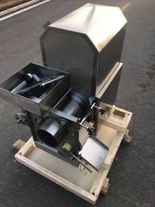 Fisch fleisch-und Fischknochen-Trenn maschine Automatische Makrelen-Fleischernte maschine Krabben schäl-und Fleisch knochen entfernungs maschine Motor - Product Image 4